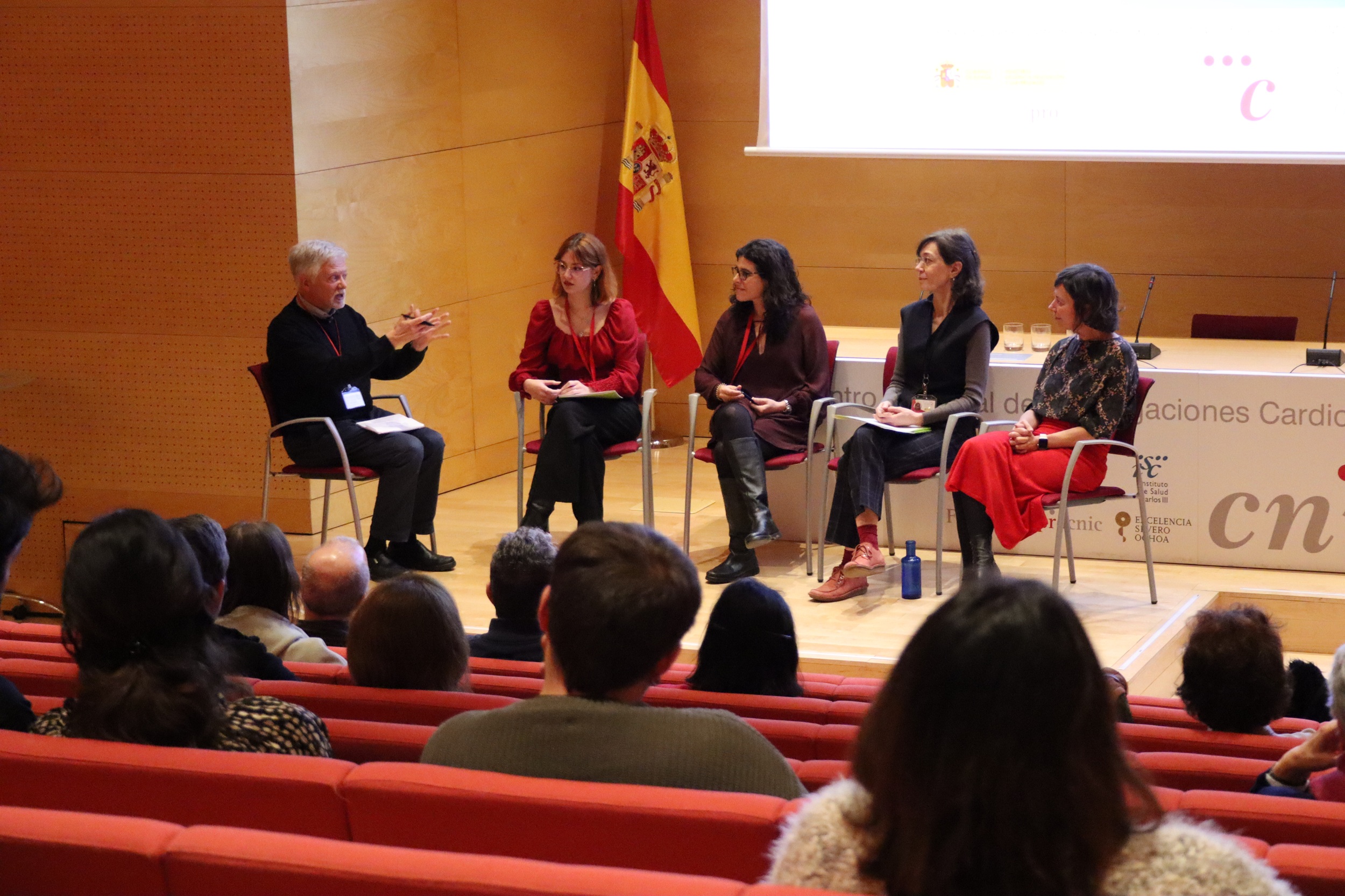 Dr. Héctor Bueno, Sandra Fernández, Dra. Inés García Lunar, Dra. Ana Dopazo y Dra. Ana García Álvarez