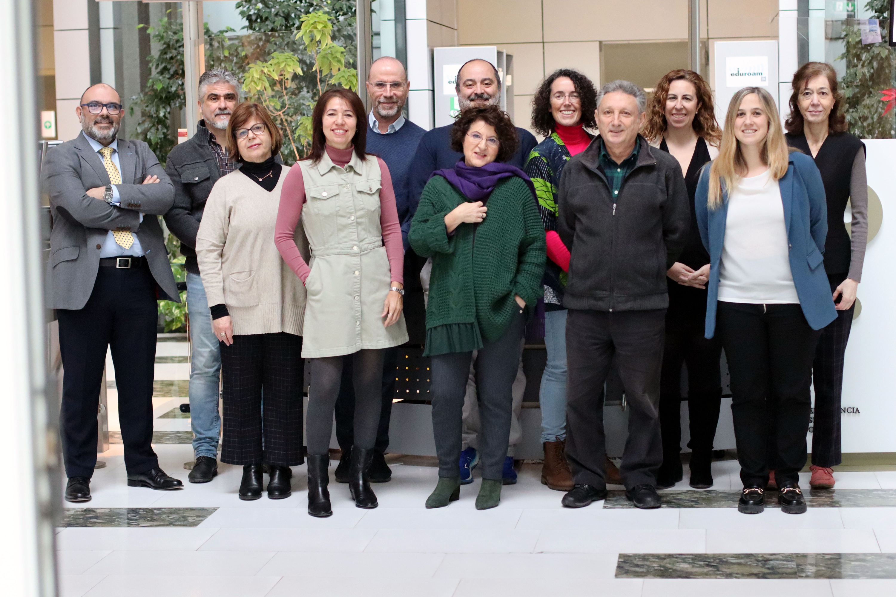 De izda. a dcha.: Juan De Dios Hourcade, Juan A Bernal Rodríguez, Giovanna Giovinazzo, María Beatriz Álvarez Flores, Juan Antonio López del Olmo, Valeria Caiolfa, Antonio Quesada Navidad, Lorena Cussó Mula, Manuel Desco, Fátima Sánchez Cabo, Elena Rodríguez y Ana Dopazo.